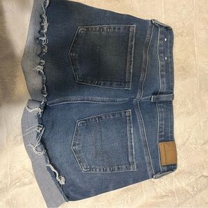 Frayed Hem Denim Shorts